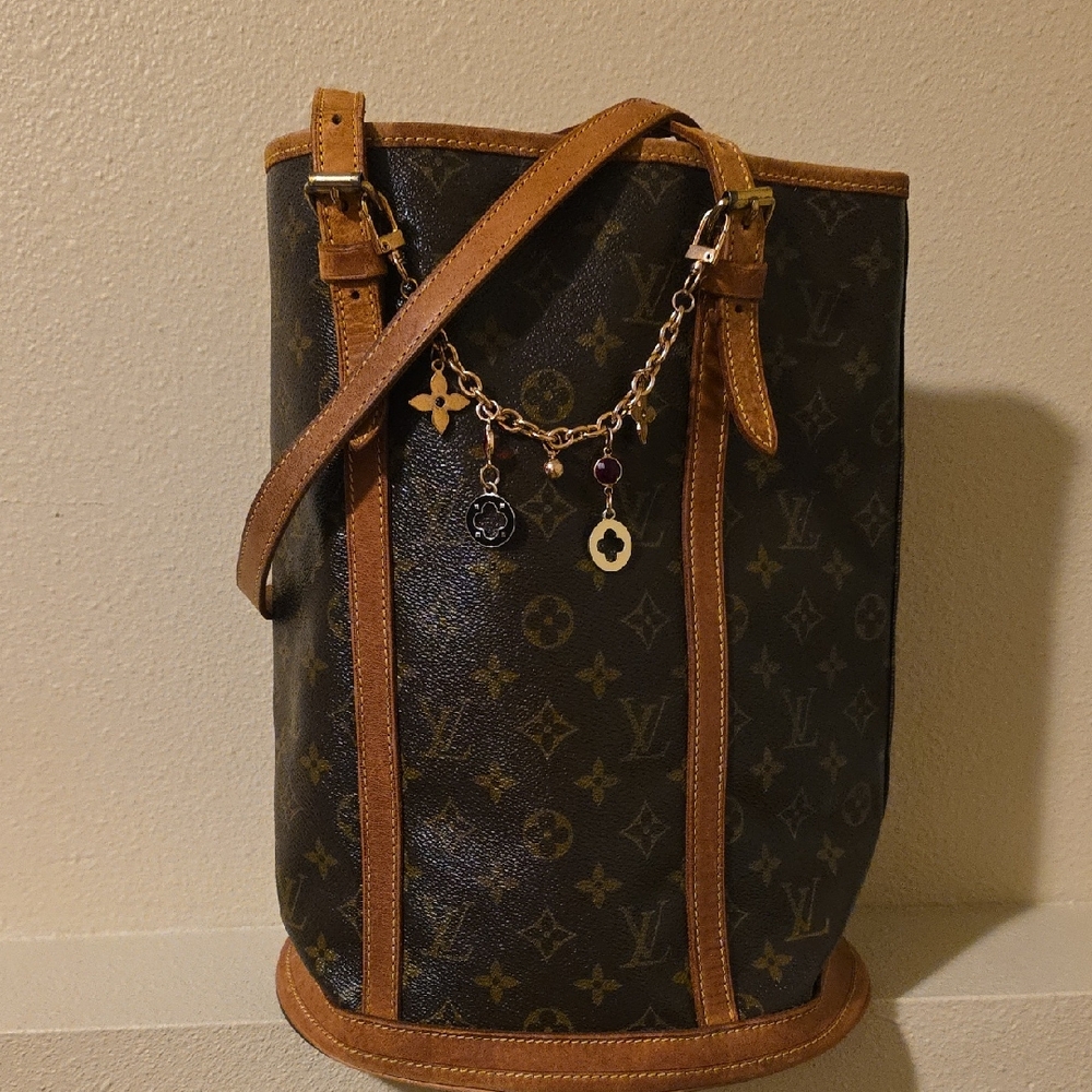 Louis Vuitton Monogram Bucket Bag with Brown Leather and Gold Accents